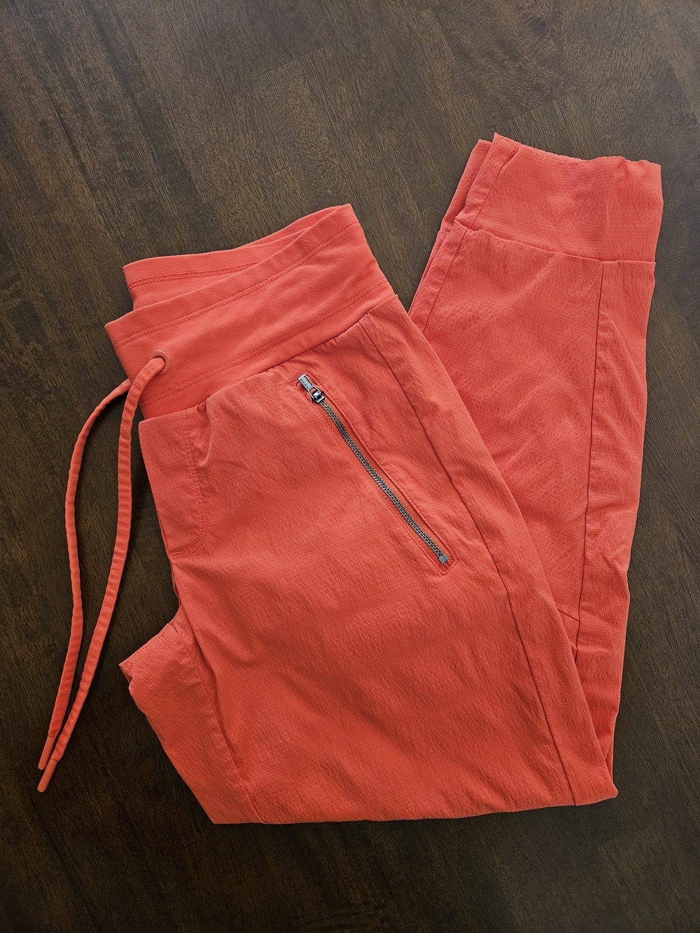 EUC Athleta Women's Drawstring Jogger Capris